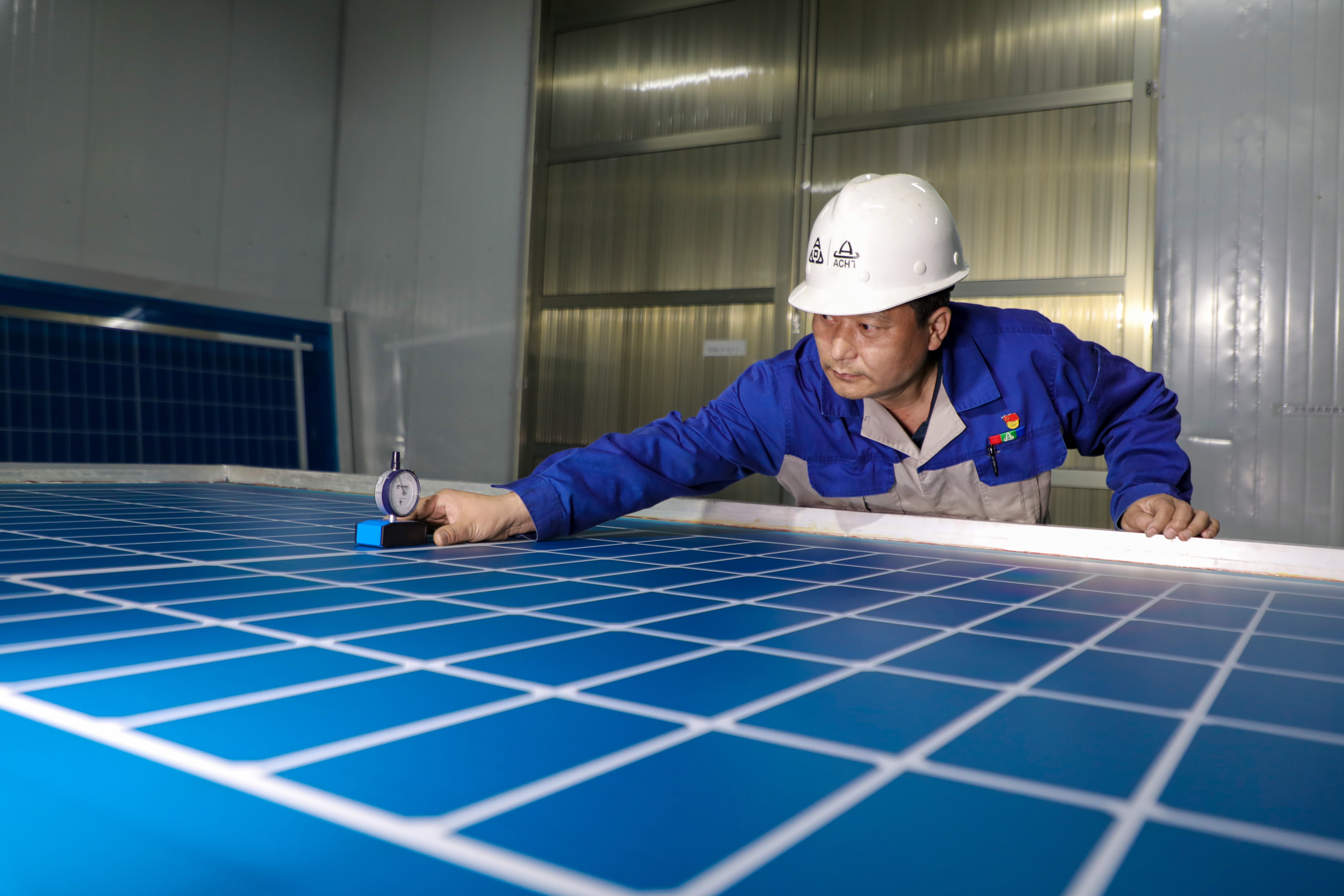 安陽市五一勞動獎章獲得者趙俊濤:采擷太陽之光,追求綠色事業