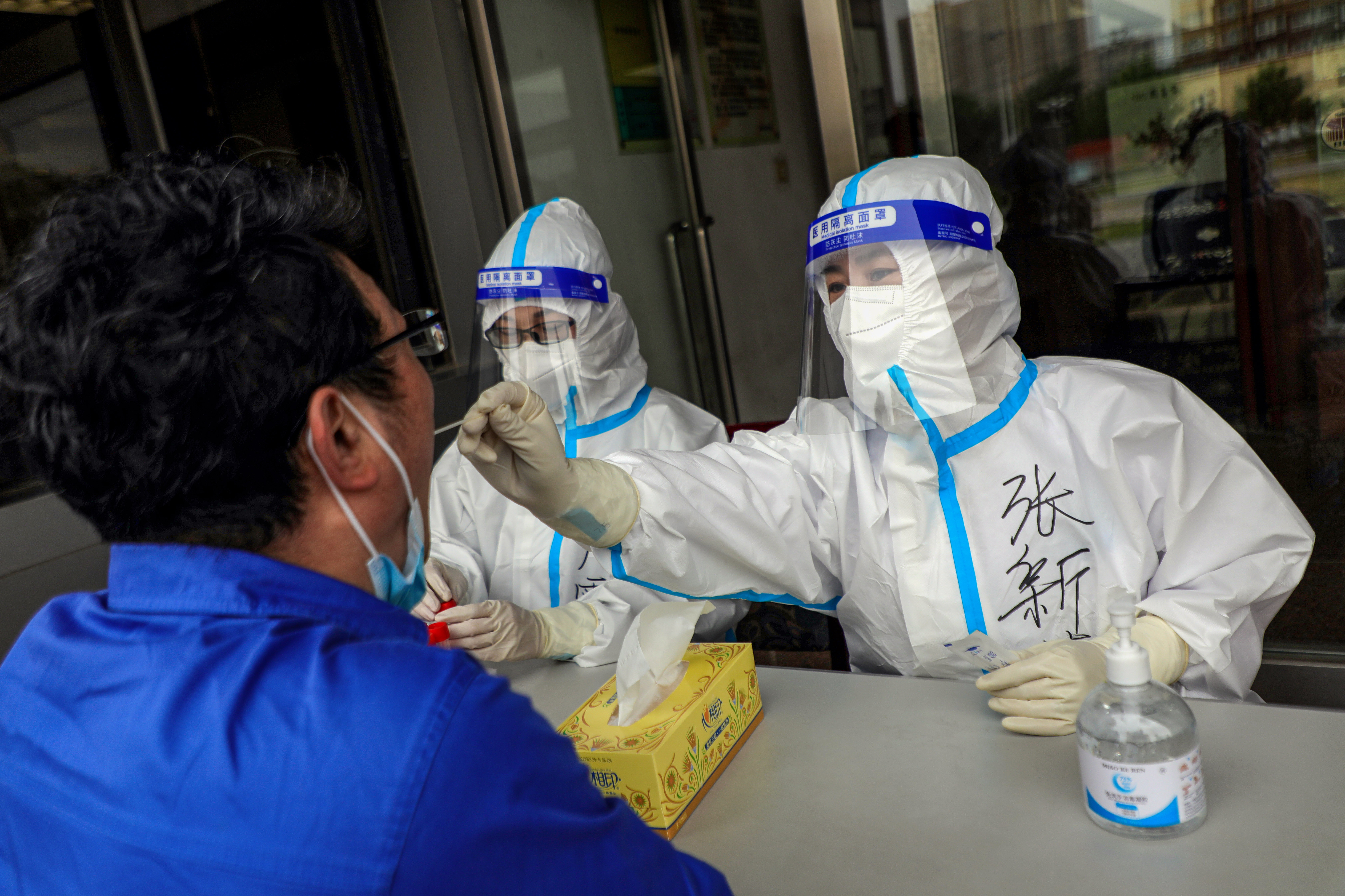 安彩高科：抗疫路上，從來都是“雙向奔赴”！