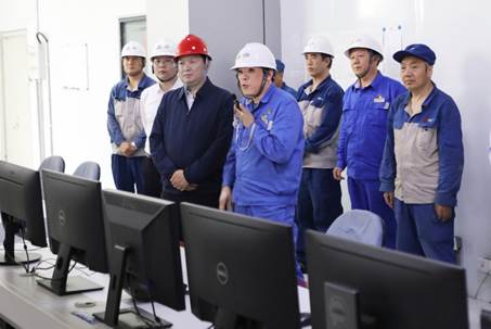 打造向上向前第一象限生力軍 錘煉甘于做人做事作難、受苦受累受屈的企業家隊伍——河南投資集團黨委書記、董事長劉新勇蒞臨安彩高科開展主題教育調研